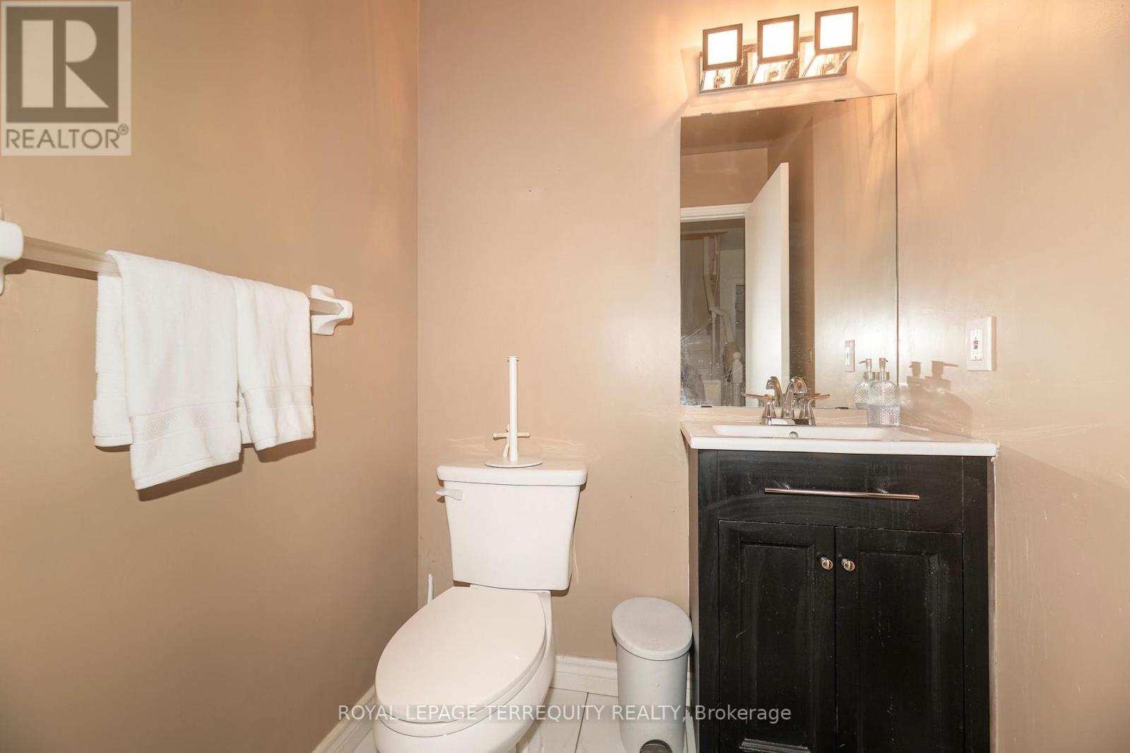 5 Heaver Drive, Whitby, Ontario  L1N 9K4 - Photo 16 - E14130918