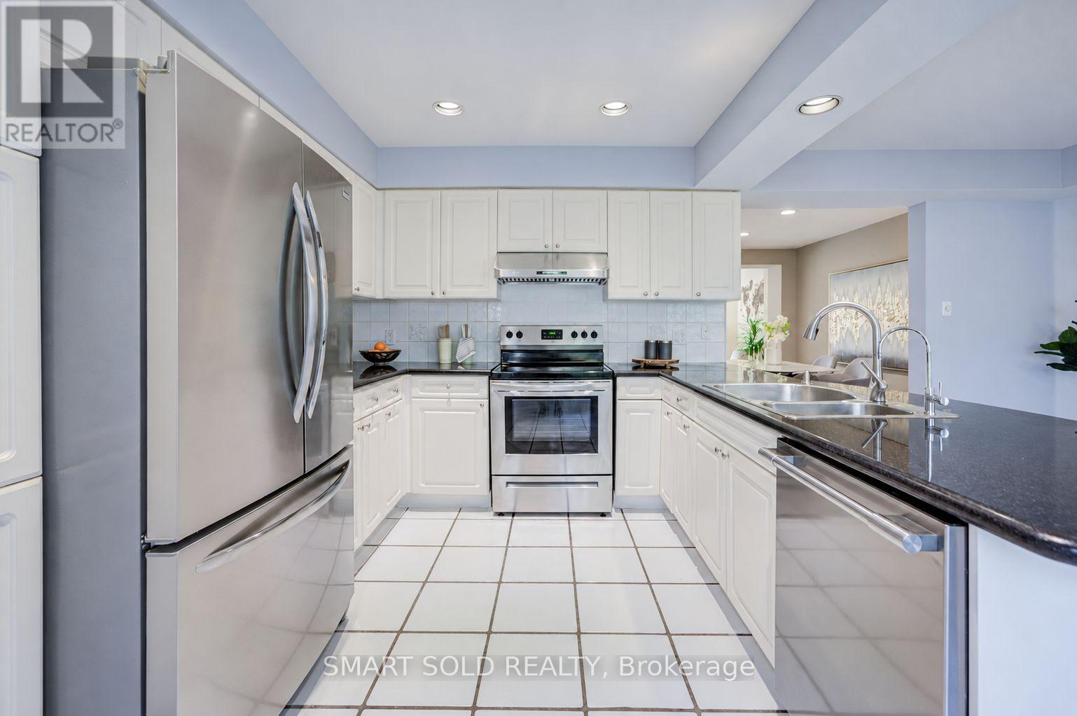 184 - 18 Clark Avenue W, Vaughan (Crestwood-Springfarm-Yorkhill), Ontario  L4J 8H1 - Photo 17 - N14130892