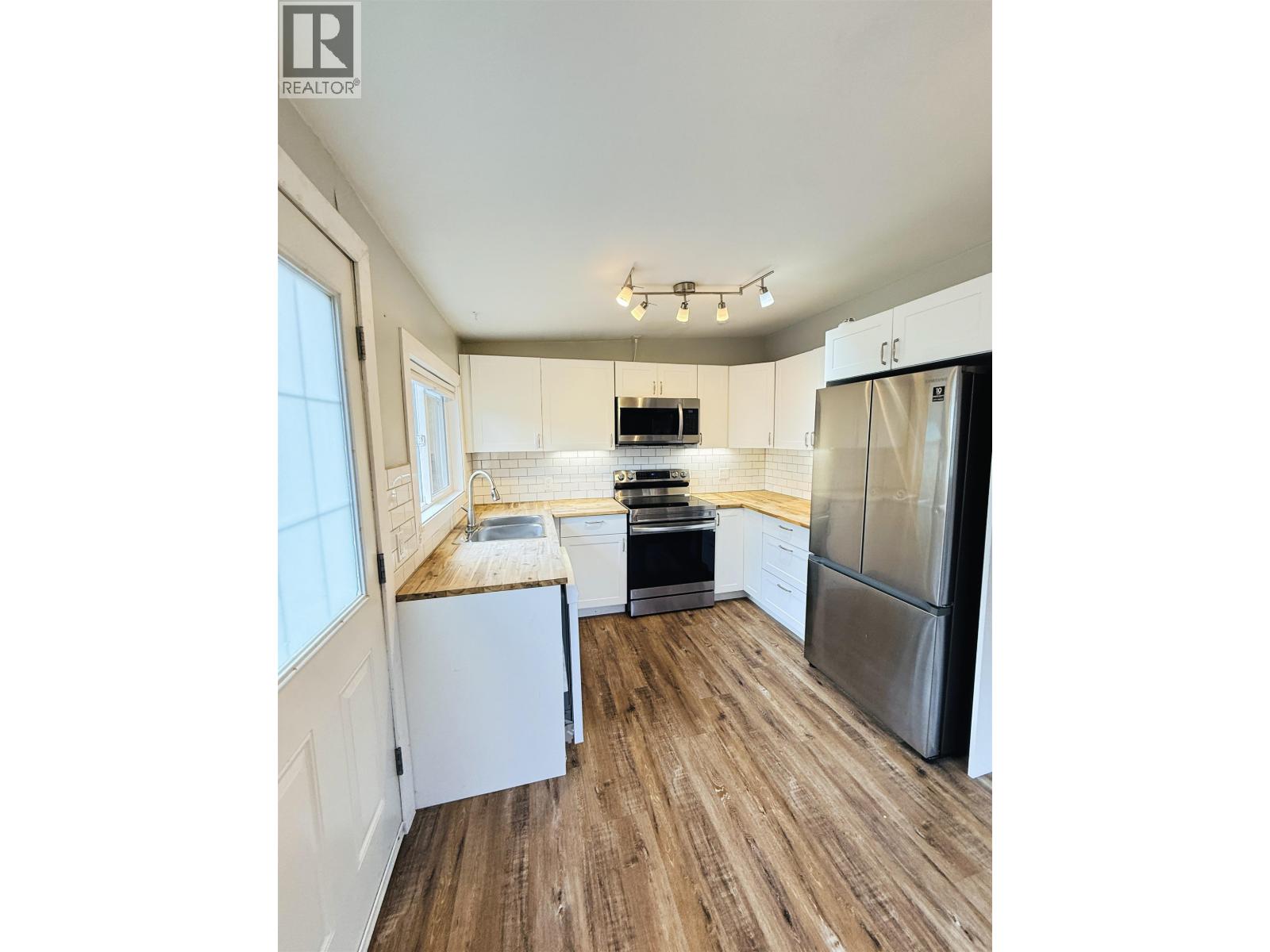 3737 Hazel Drive, Prince George, British Columbia  V2K 1X9 - Photo 4 - R3179834