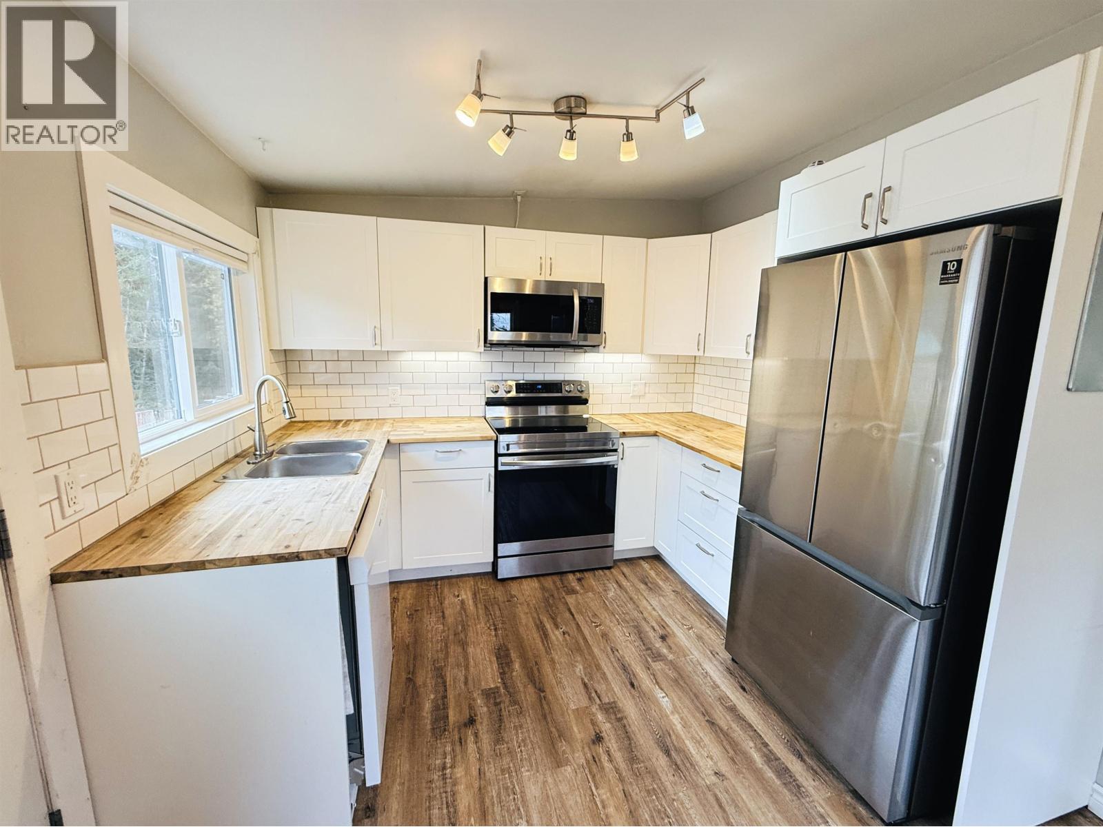 3737 Hazel Drive, Prince George, British Columbia  V2K 1X9 - Photo 5 - R3179834