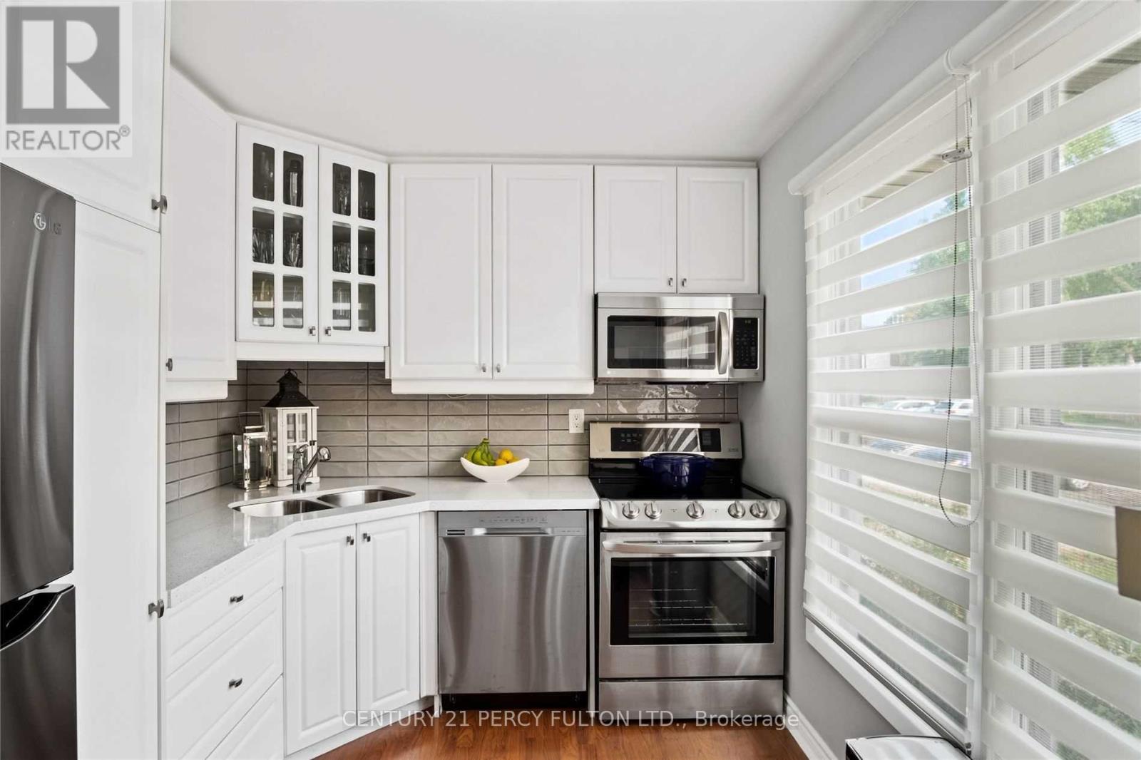 65 - 6650 Falconer Drive, Mississauga, Ontario  L5N 1B5 - Photo 2 - W14130914