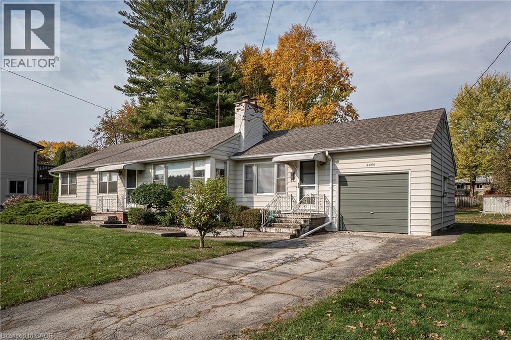 2455 Rebecca Street, Oakville, Ontario  L6L 2B1 - Photo 3 - 40874427