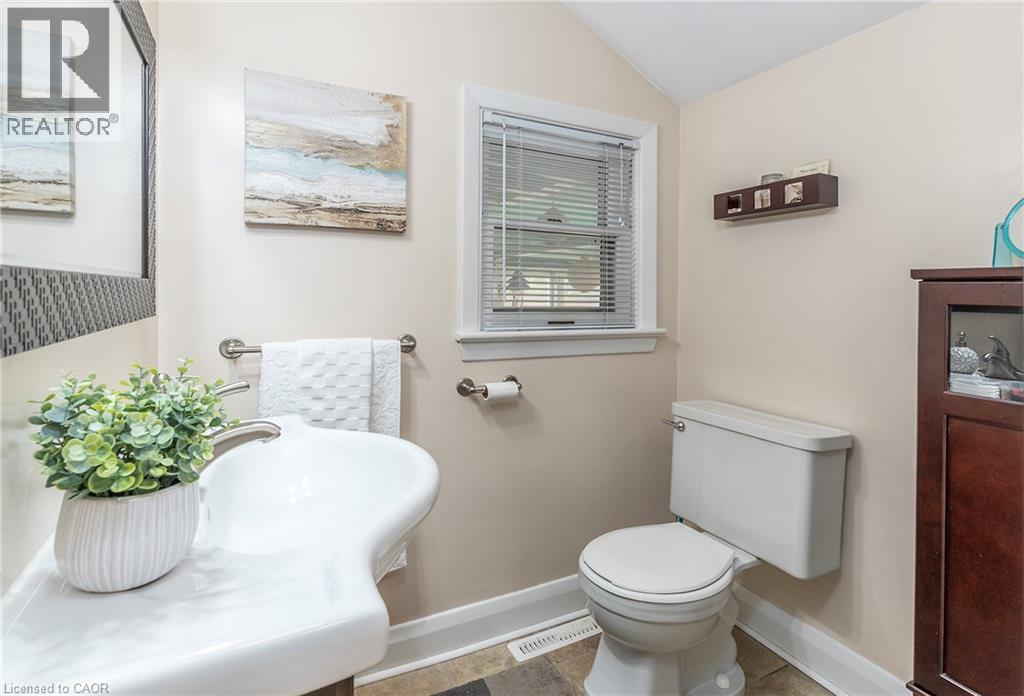 2455 Rebecca Street, Oakville, Ontario  L6L 2B1 - Photo 17 - 40874427