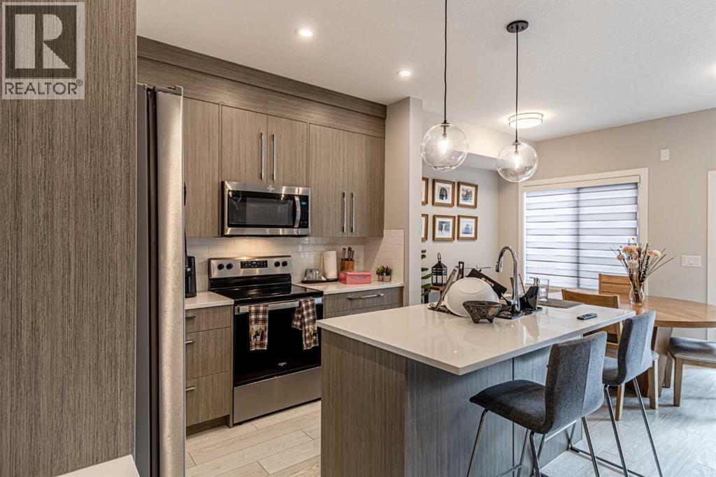 217 Crimson Ridge Place NW, Calgary, Alberta  T3L 0K7 - Photo 9 - A2342989