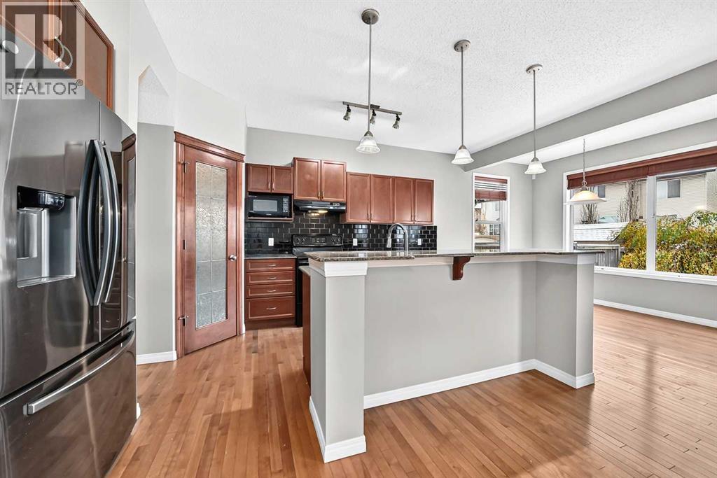 121 Chapalina Heights SE, Calgary, Alberta  T2X 0B2 - Photo 10 - A2355394