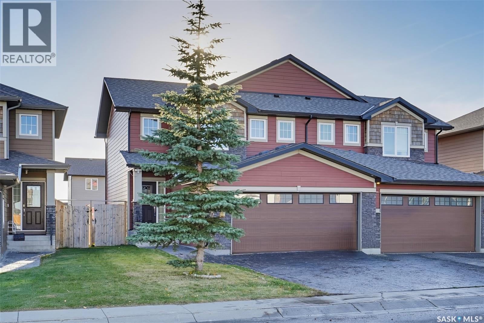 523 East Hampton Boulevard, Saskatoon, Saskatchewan  S7R 0B1 - Photo 2 - SK052272