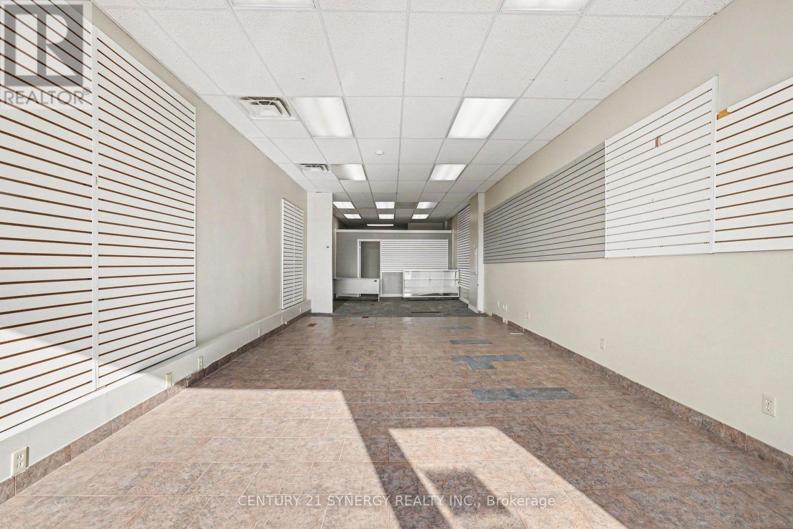 10 Main Street W, Smiths Falls, Ontario  K7A 1M5 - Photo 2 - X13634432