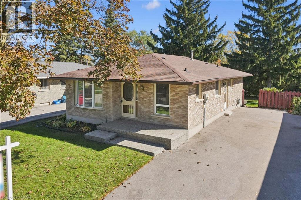 11 CALEDON Court, Cambridge, Ontario