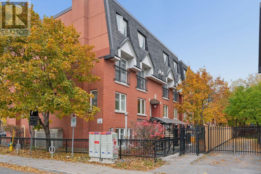 L - 313 St Patrick Street, Ottawa, Ontario  K1N 5K6 - Photo 2 - X14131094