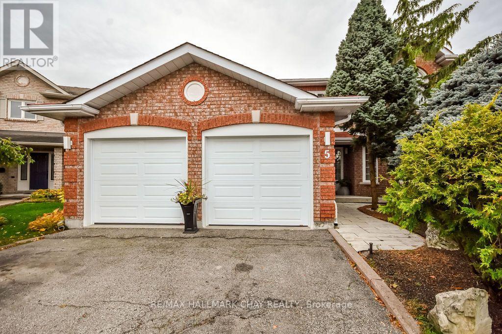 5 Mccutcheon Court, Barrie (Northwest), Ontario  L4N 7C6 - Photo 2 - S14131104