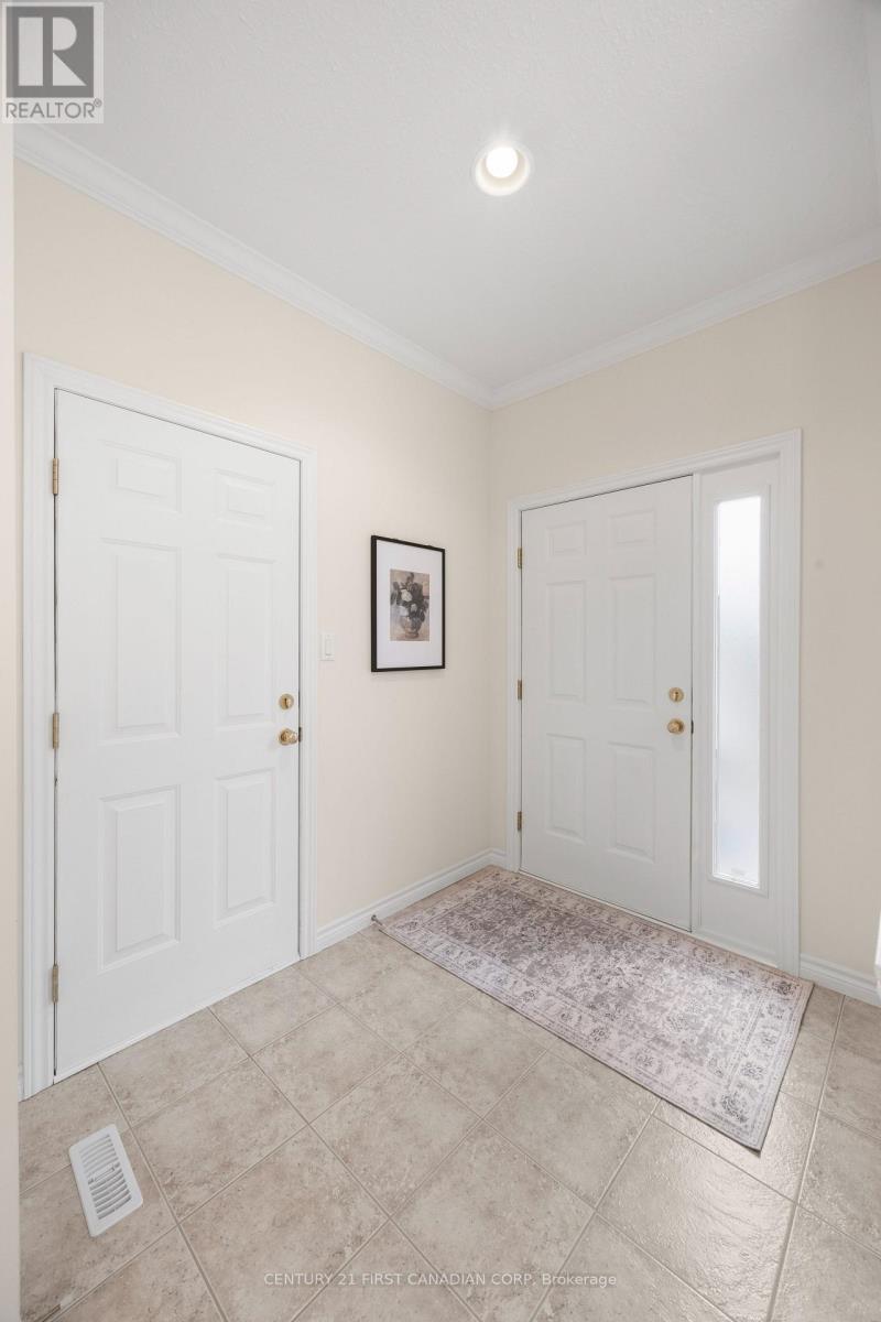 1777 Ennismore Crescent, London North (North E), Ontario  N6G 5N2 - Photo 5 - X14131206