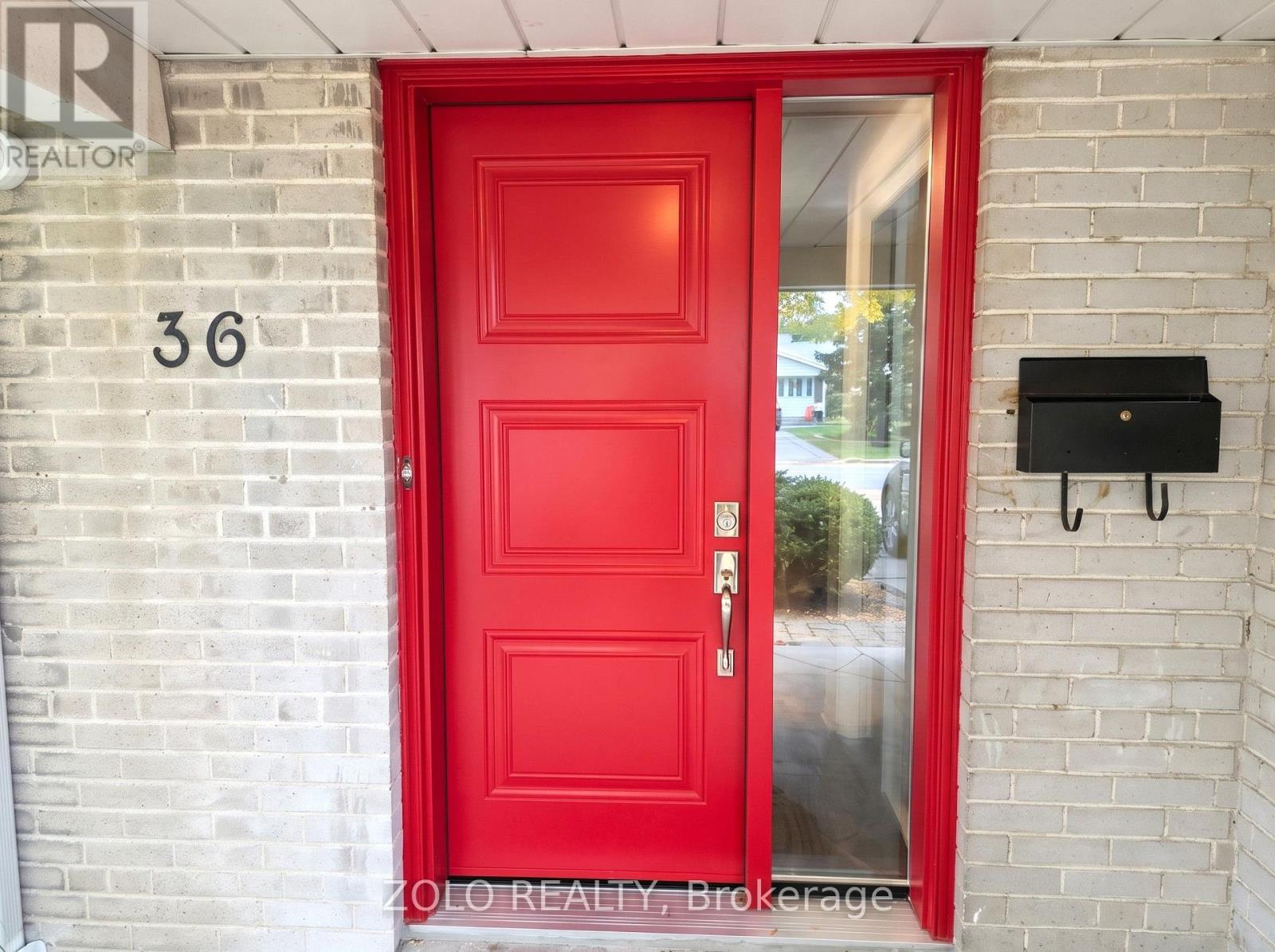 36 Marthclare Avenue, Toronto (Parkwoods-Donalda), Ontario  M3A 1E2 - Photo 2 - C14131188
