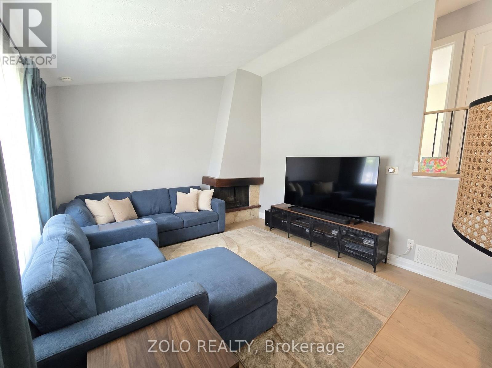 36 Marthclare Avenue, Toronto (Parkwoods-Donalda), Ontario  M3A 1E2 - Photo 4 - C14131188