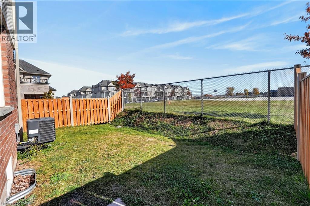 30 Mockingbird Lane, Stoney Creek, Ontario  L8E 0K7 - Photo 25 - 40875038