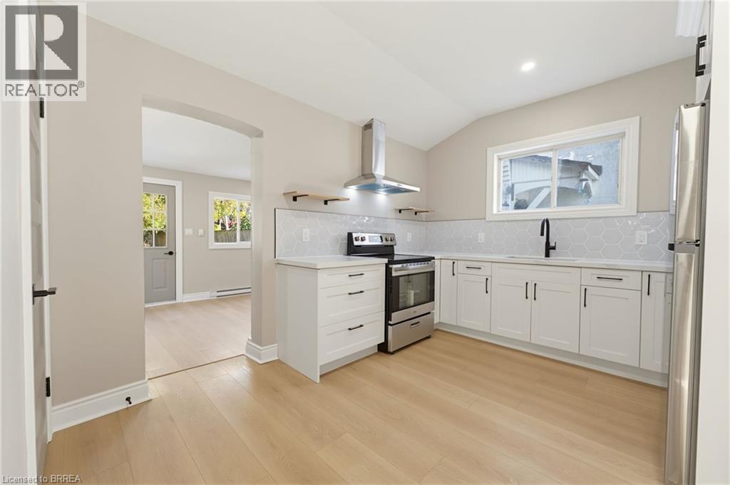 207 William Street, Brantford, Ontario  N3T 3L6 - Photo 9 - 40872818