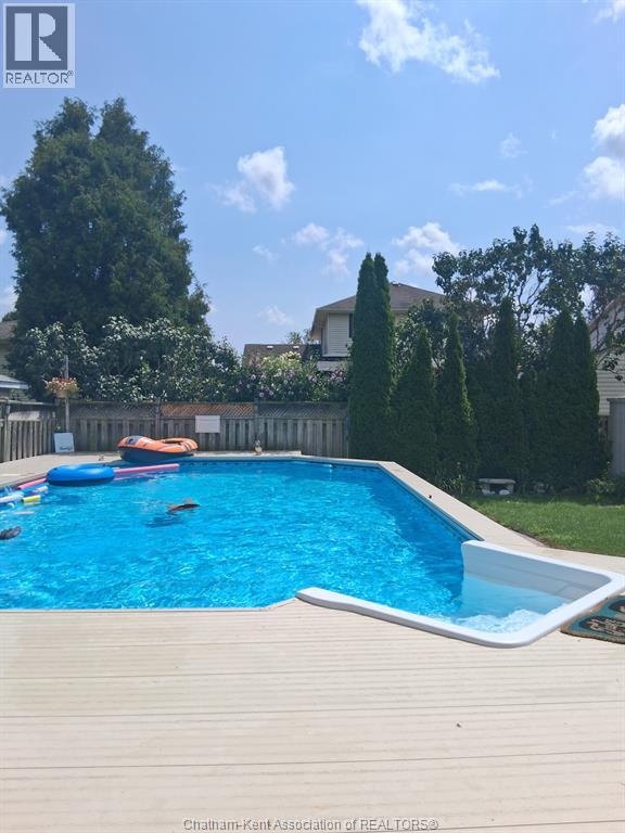 73 Valley Road, Chatham, Ontario  N7L 5G2 - Photo 3 - 26026401