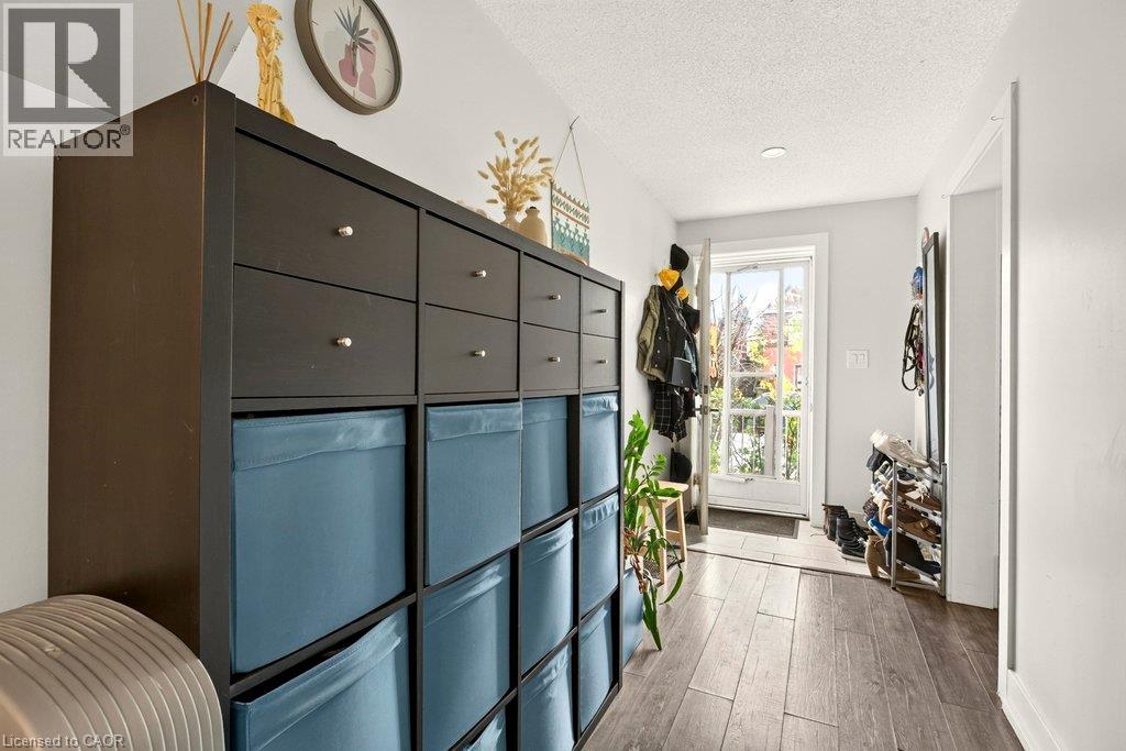 42 Sherman Avenue S Unit# Main, Hamilton, Ontario  L8M 2P4 - Photo 8 - 40875025