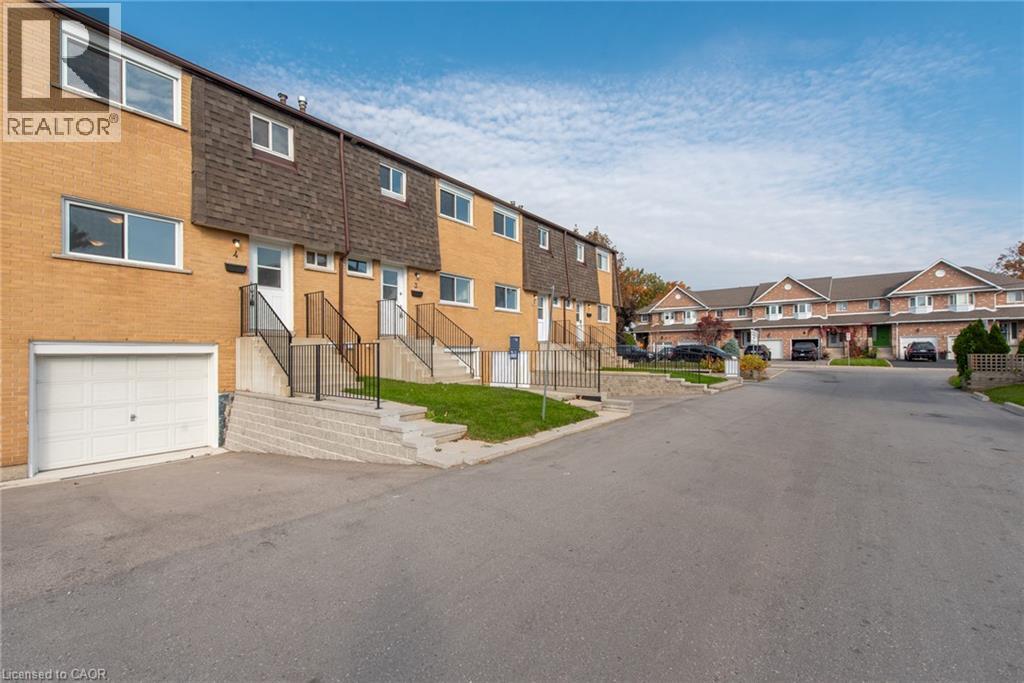 20 ANNA CAPRI Drive Unit# 4, Hamilton, Ontario