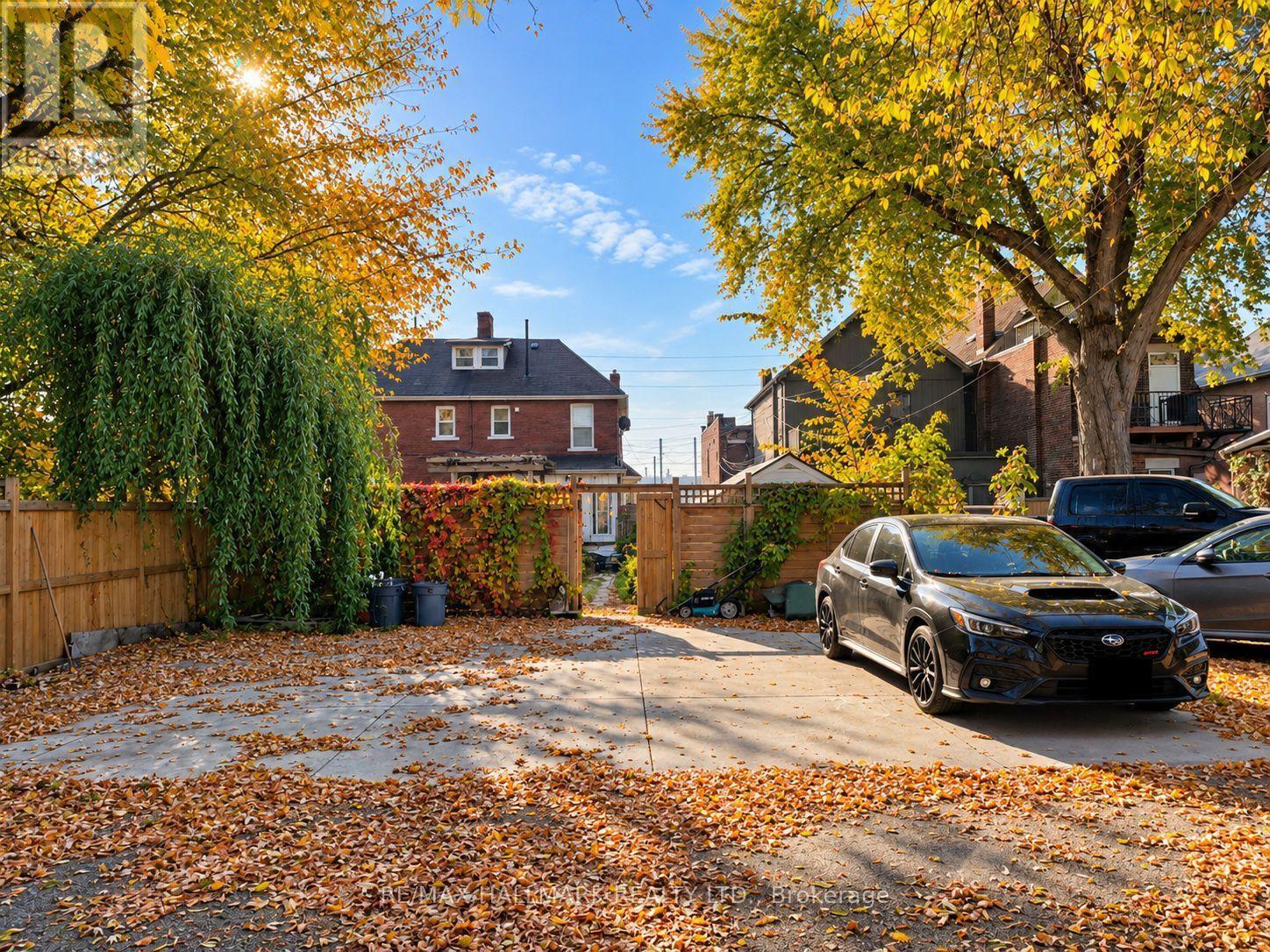1436 Queen Street E, Toronto, Ontario  M4L 1E1 - Photo 7 - E14131322