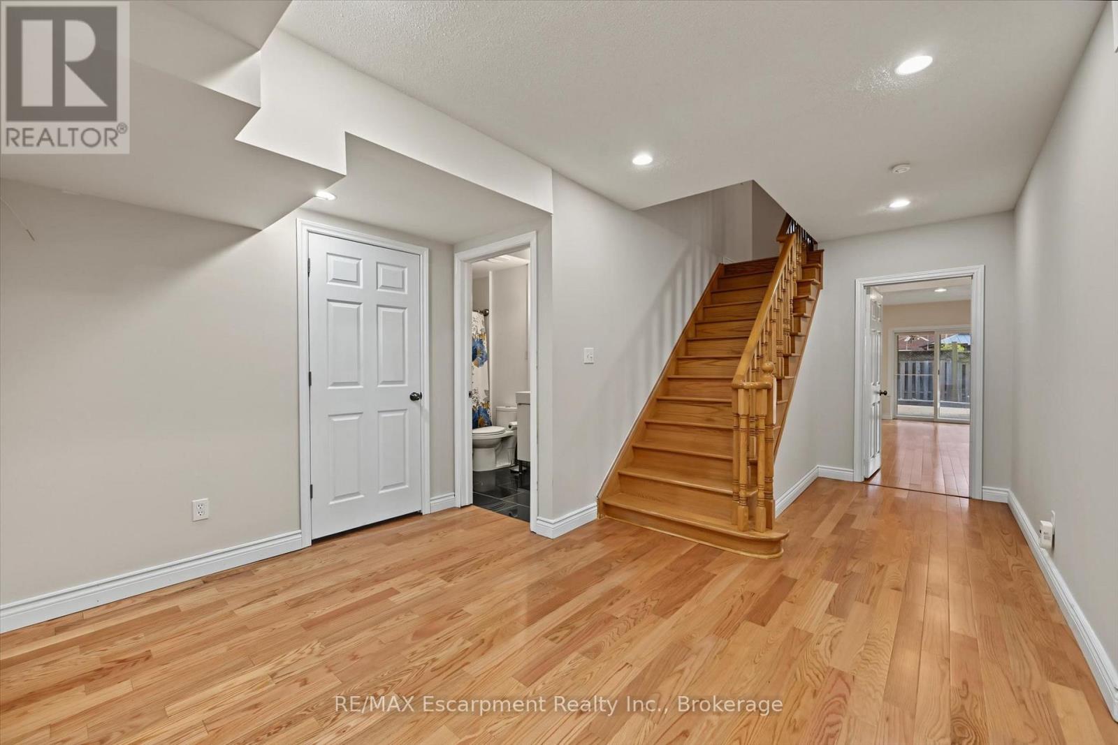 2365 Hertfordshire Way, Oakville, Ontario  L6H 7M9 - Photo 32 - W13523554