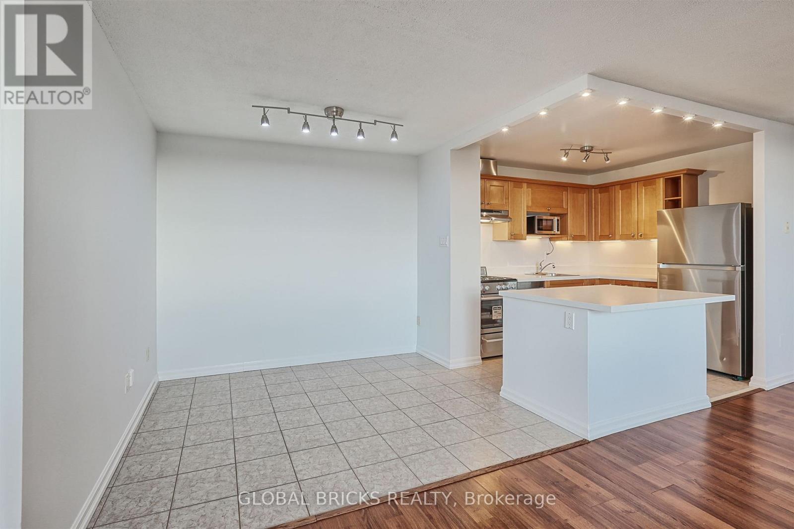 707 - 3065 Queen Frederica Drive, Mississauga, Ontario  L4Y 3A3 - Photo 19 - W13661360