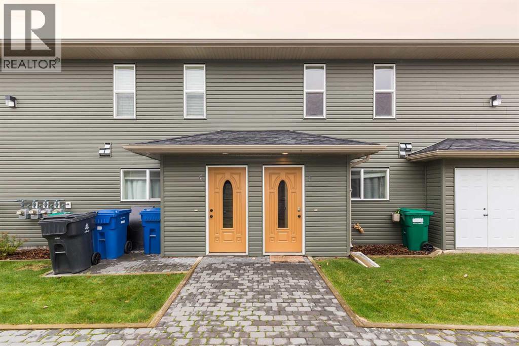 5, 895 Mt Sundance Manor W