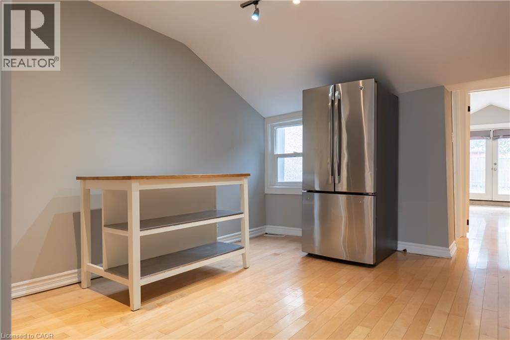 208 Ray Street N, Hamilton, Ontario  L8R 2Y2 - Photo 7 - 40875033