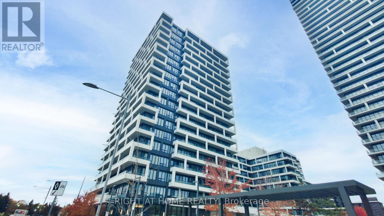 818 - 38 Water Walk Drive, Markham, Ontario  L3R 6M8 - Photo 2 - N14131568