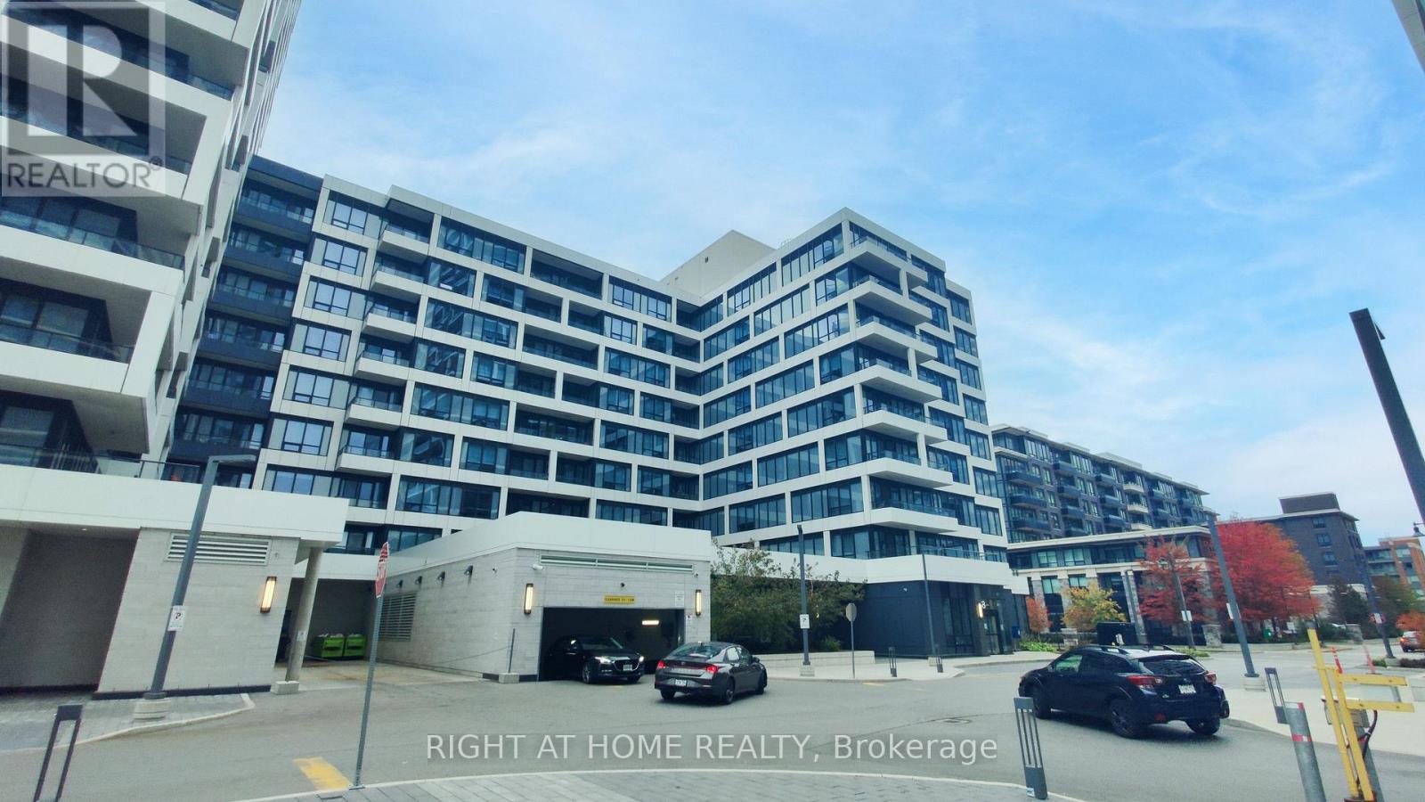 818 - 38 Water Walk Drive, Markham, Ontario  L3R 6M8 - Photo 4 - N14131568