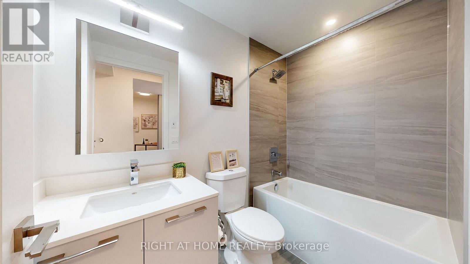 818 - 38 Water Walk Drive, Markham, Ontario  L3R 6M8 - Photo 7 - N14131568