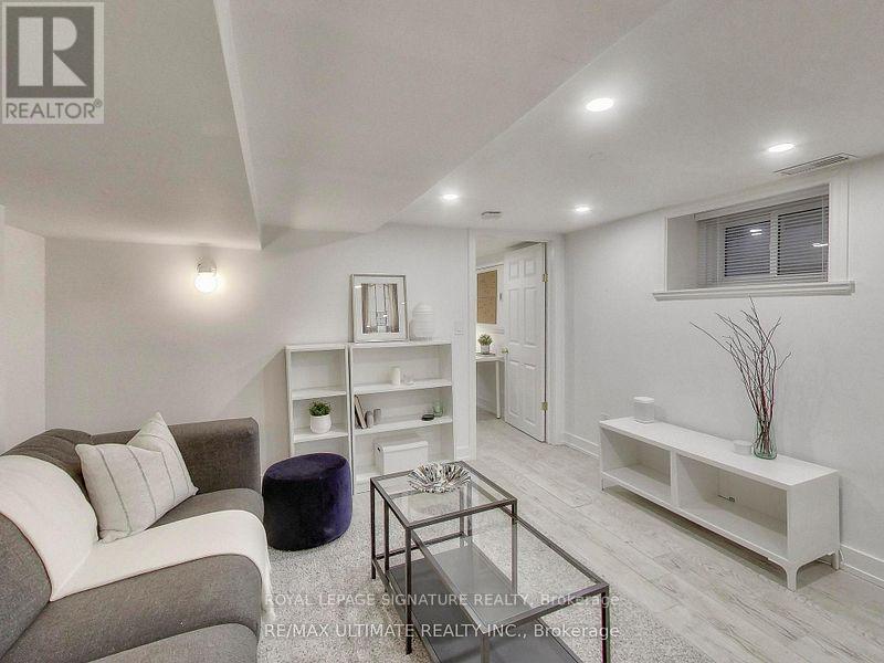 Bsmt - 24 Pauline Avenue, Toronto (Dovercourt-Wallace Emerson-Junction), Ontario  M6H 3M8 - Photo 8 - W14131420