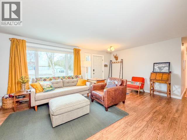 21 Pelly Road, Whitehorse, Yukon Y1A 4L9 - Photo 5 - 17780