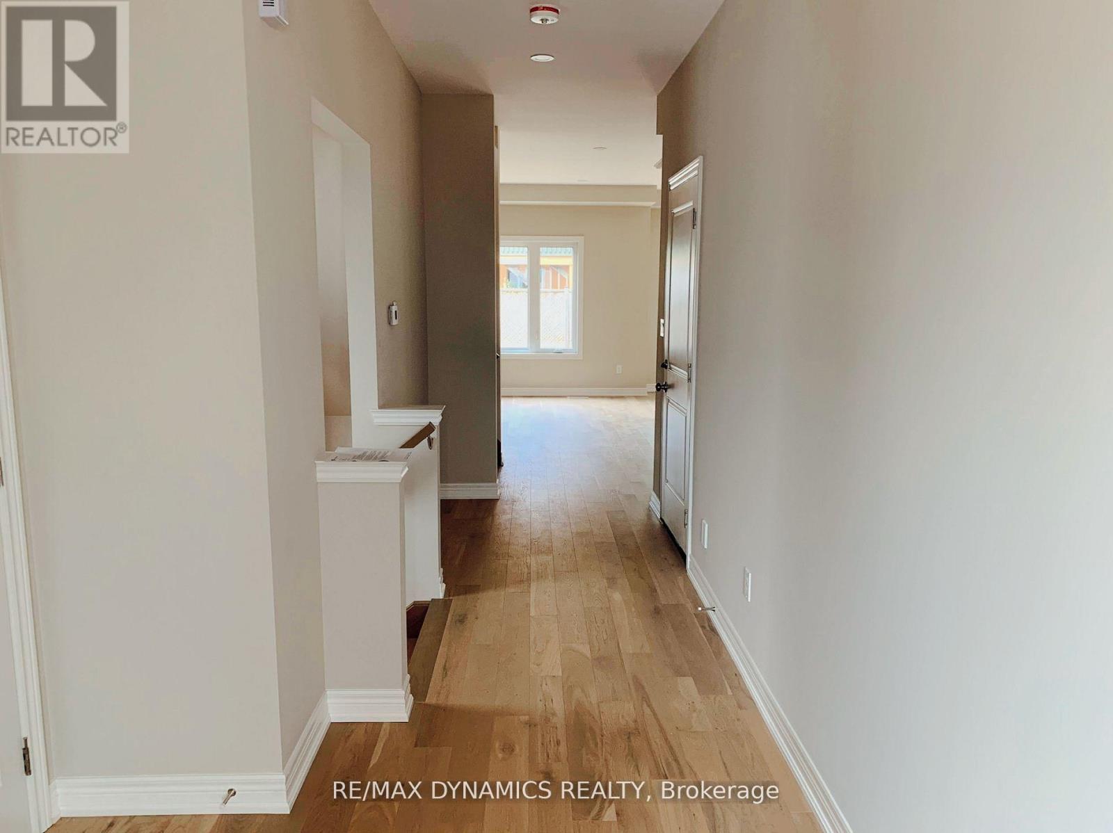 C - 39 Beachaven Drive, St. Catharines (Port Weller), Ontario  L2M 1A6 - Photo 2 - X14131422