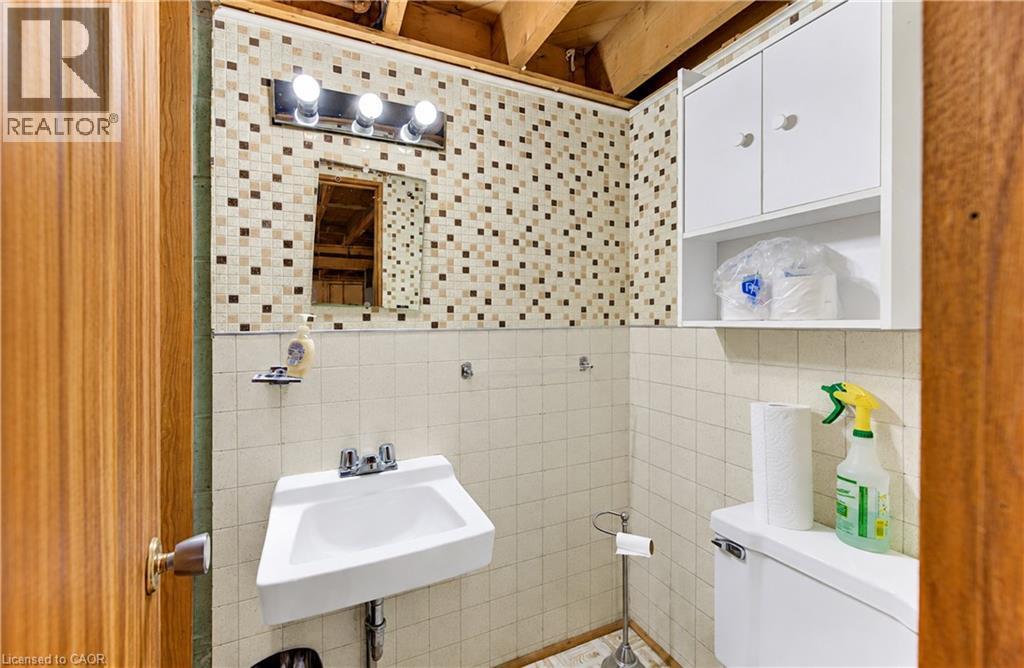 16 Snyder Avenue S, Elmira, Ontario  N3B 1Y8 - Photo 31 - 40872765