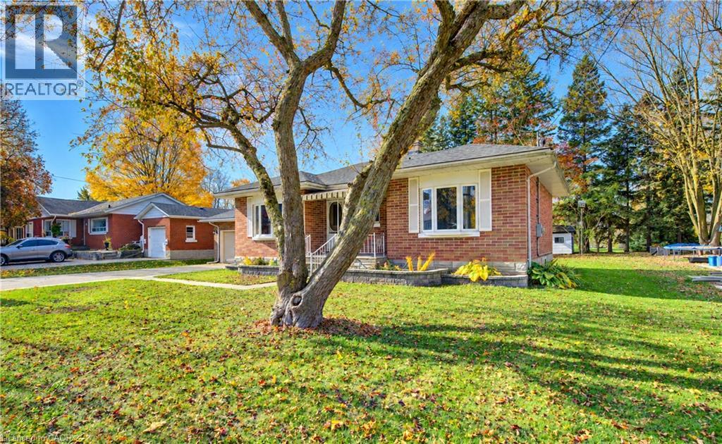 16 Snyder Avenue S, Elmira, Ontario  N3B 1Y8 - Photo 4 - 40872765