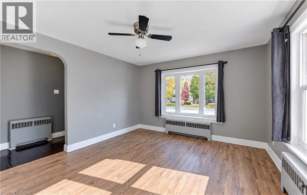 16 Snyder Avenue S, Elmira, Ontario  N3B 1Y8 - Photo 9 - 40872765