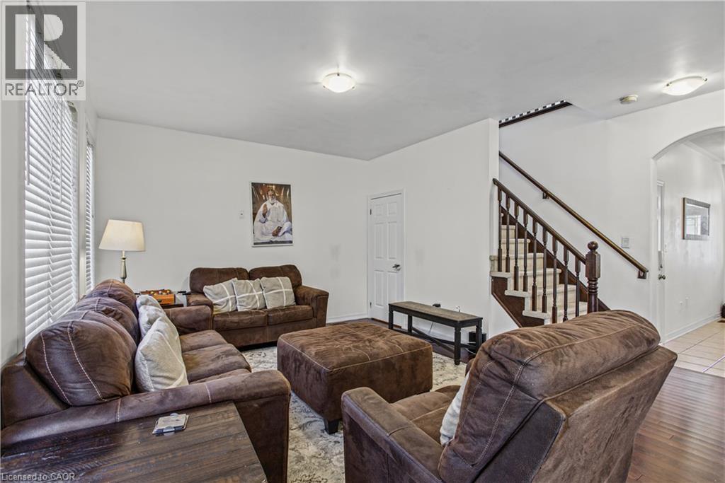 153 Halifax Street, Stoney Creek, Ontario  L8E 0C8 - Photo 15 - 40871767