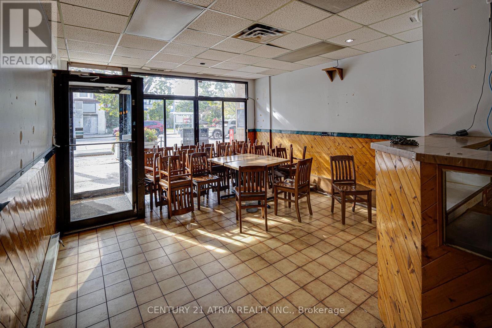 1564 Danforth Avenue, Toronto, Ontario  M4J 1N4 - Photo 2 - E14131712