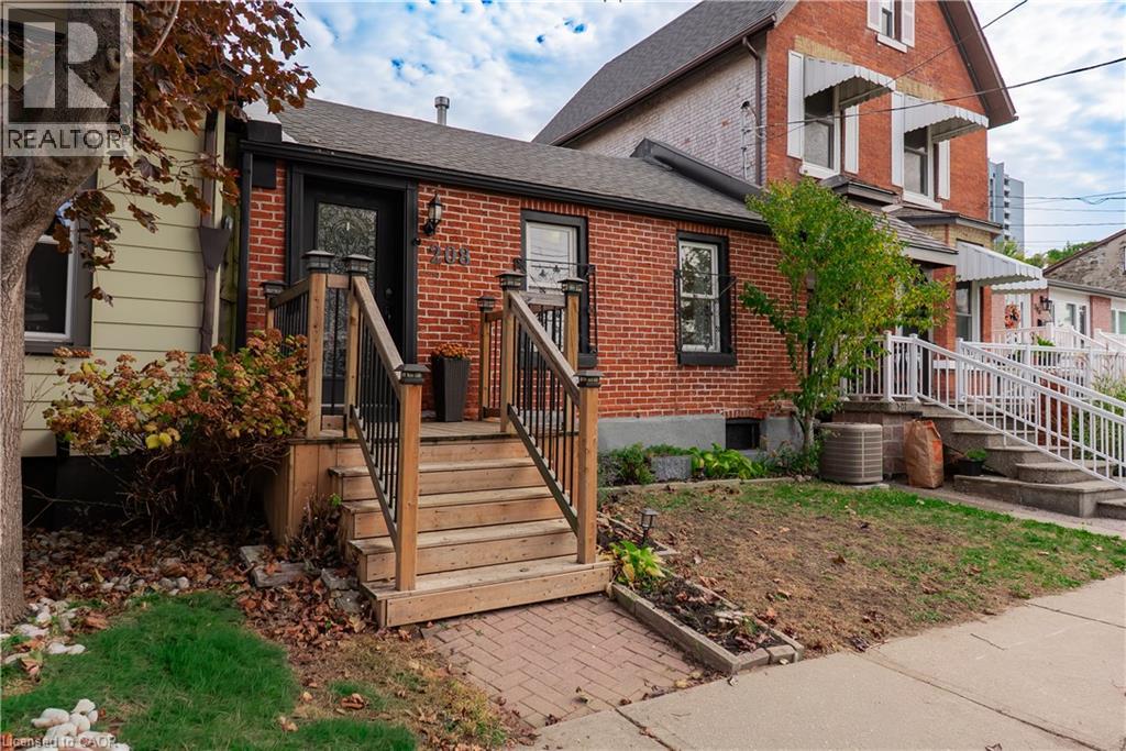 208 Ray Street N, Hamilton, Ontario  L8R 2Y2 - Photo 2 - 40875033