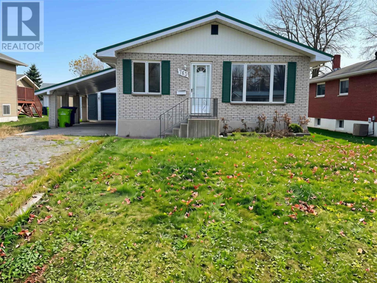 783 Cooper St, Sault Ste. Marie, Ontario  P6C 4W3 - Photo 2 - SM263035