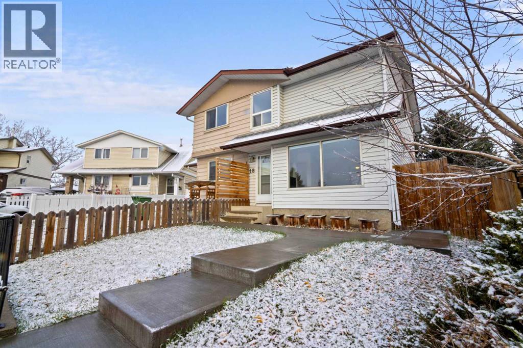 18 Fonda Crescent SE, calgary, Alberta