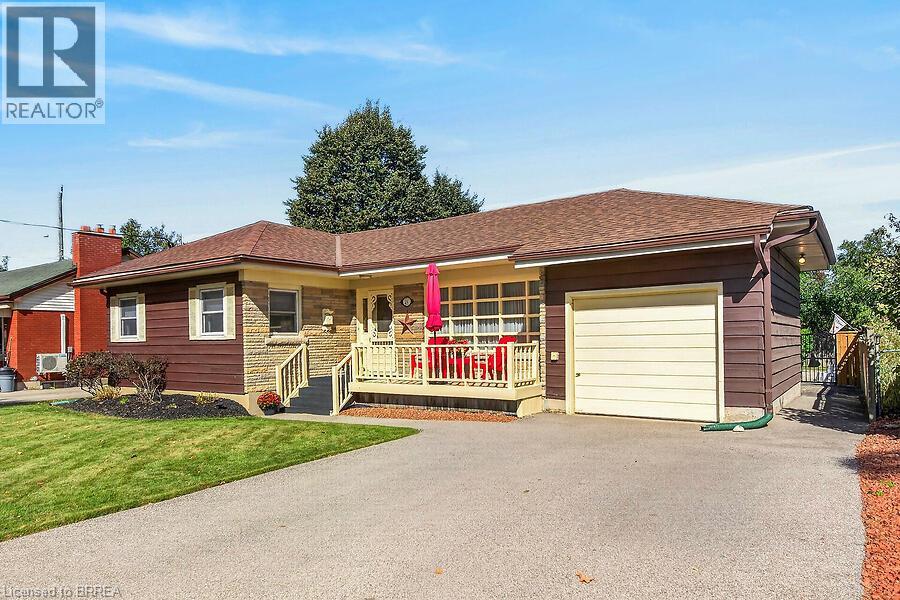 21 Carolina Drive, Brantford, Ontario  N3R 1X6 - Photo 1 - 40868719