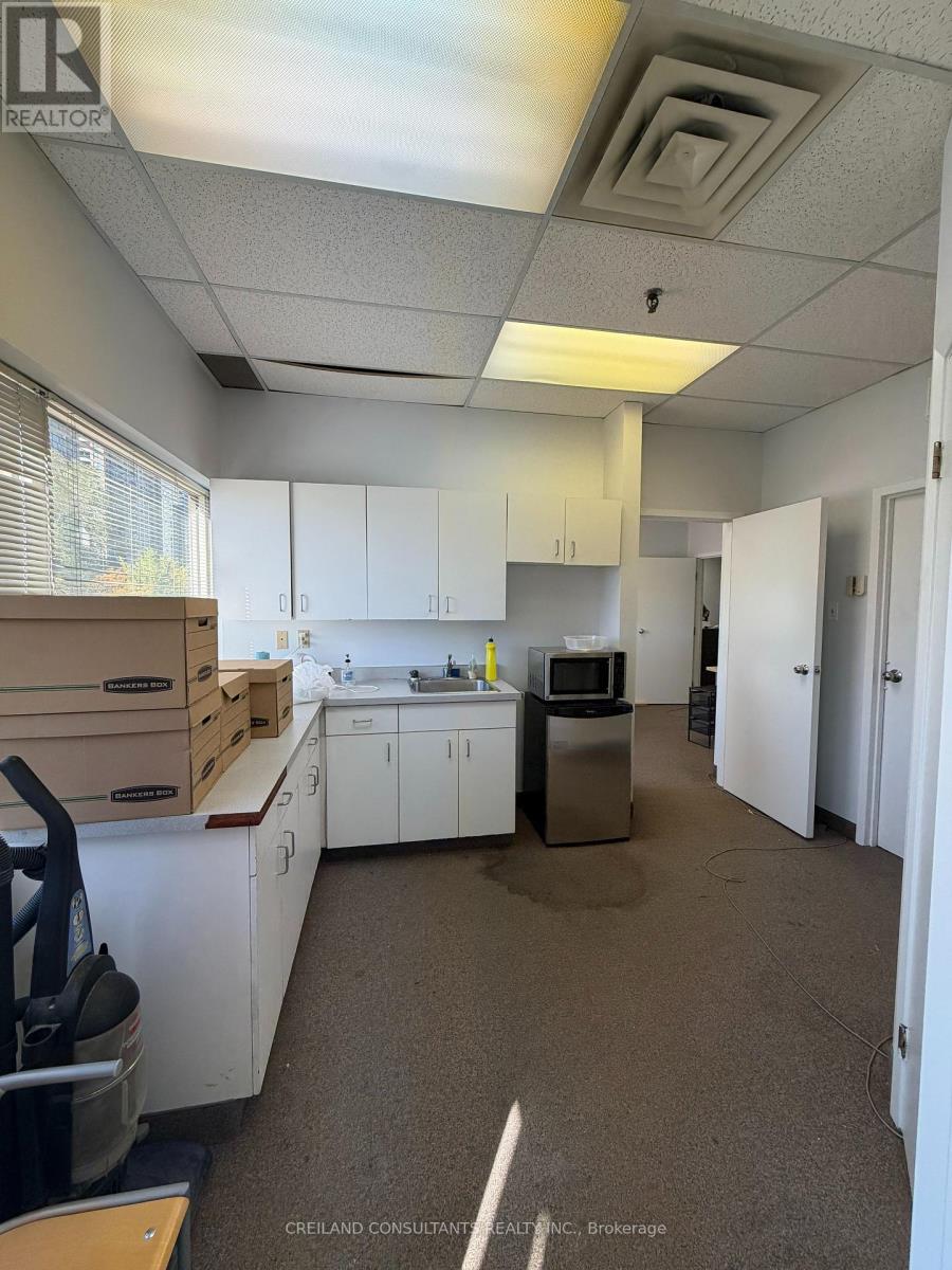 Unit 213 - 5460 Yonge Street, Toronto, Ontario  M2N 6K7 - Photo 2 - C14131902