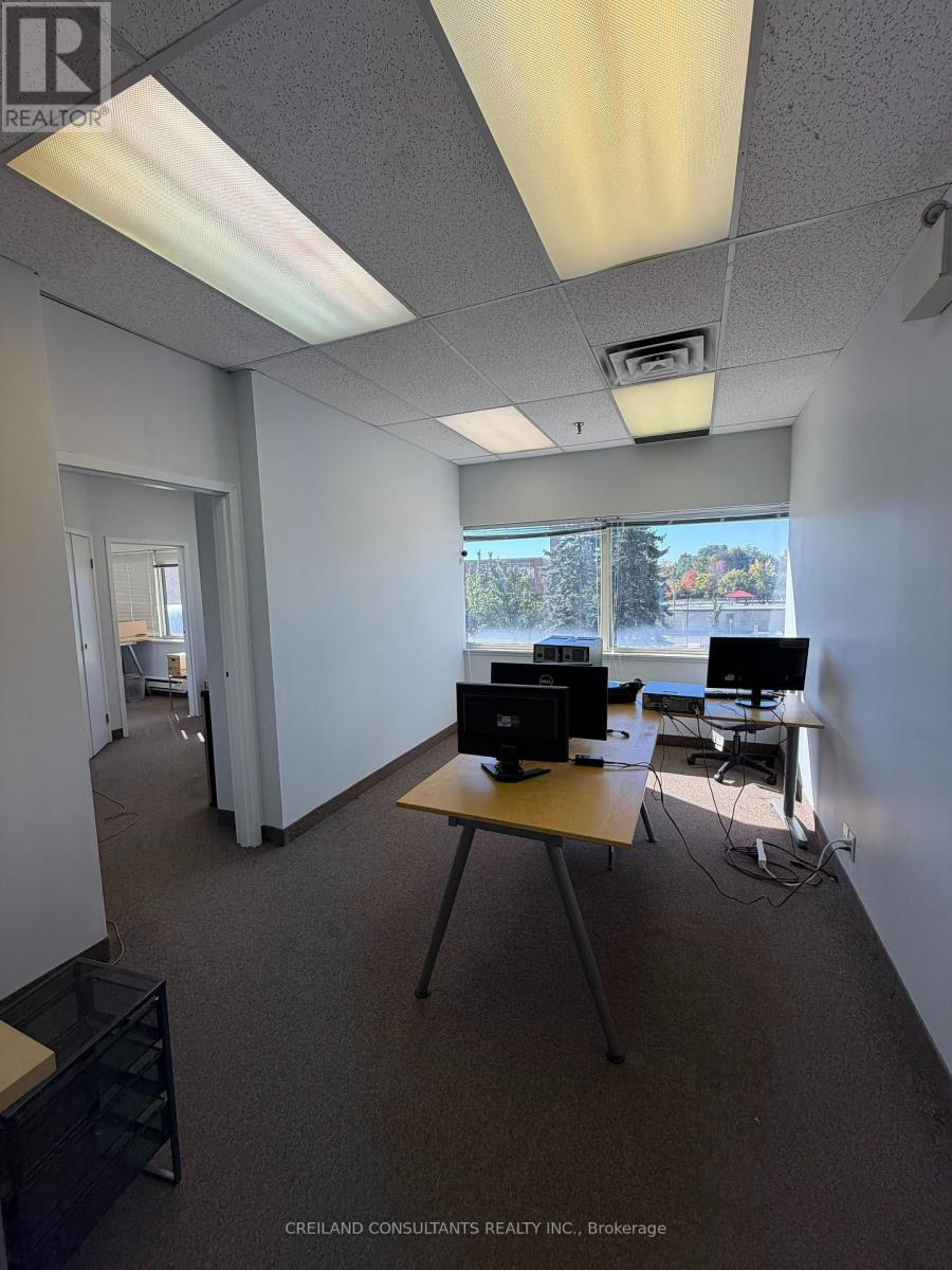Unit 213 - 5460 Yonge Street, Toronto, Ontario  M2N 6K7 - Photo 3 - C14131902