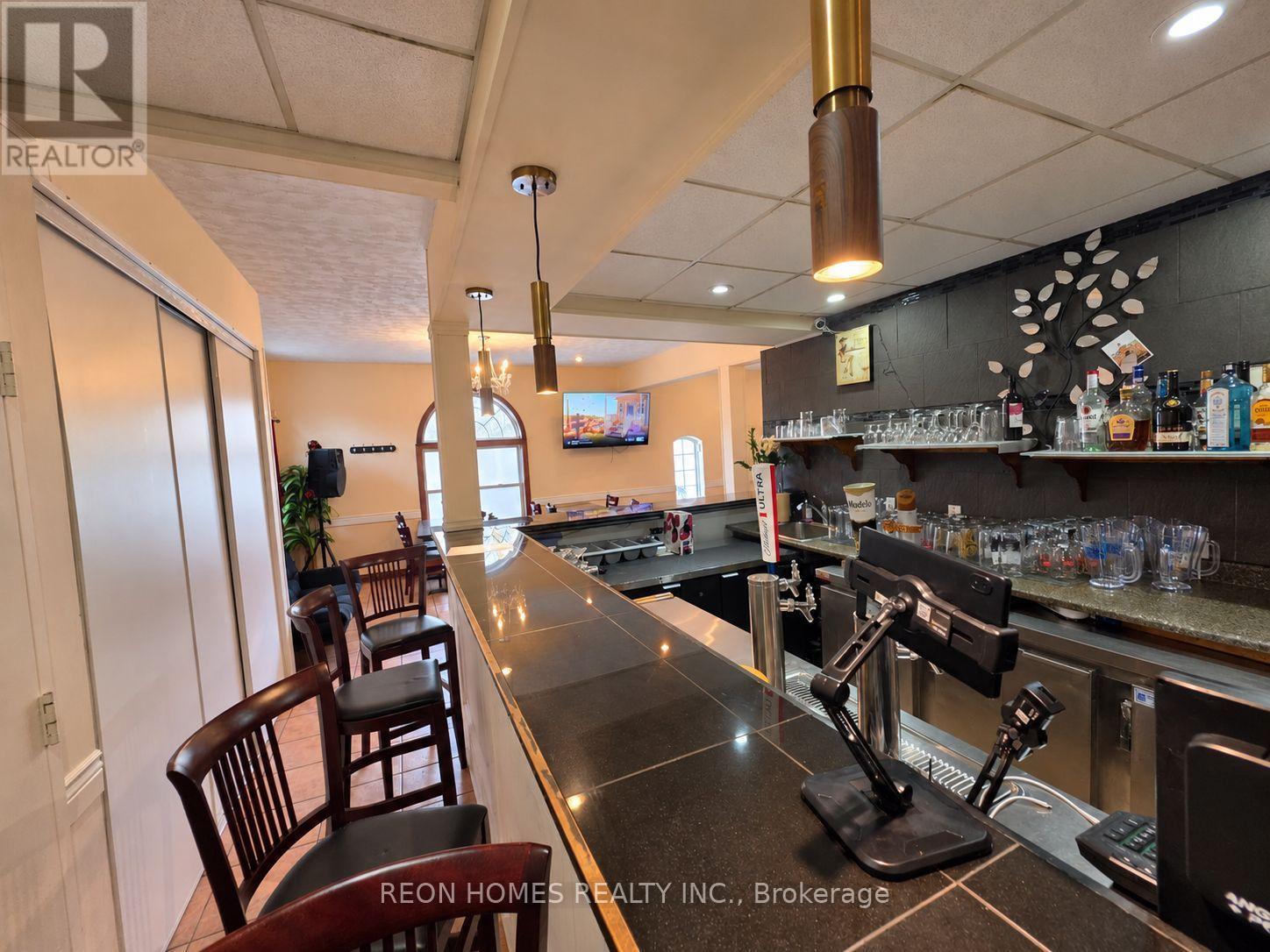 126 Victoria Street W, New Tecumseth, Ontario  L1G 0C2 - Photo 2 - N14132160