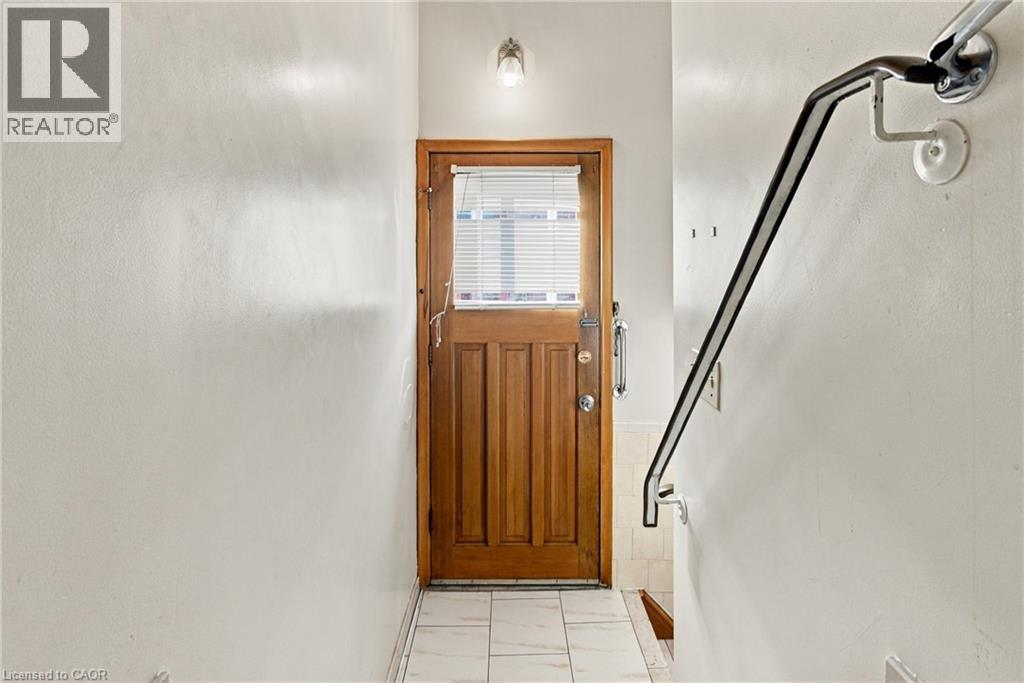 15 Flora Drive, Stoney Creek, Ontario  L8G 3Y9 - Photo 17 - 40875112