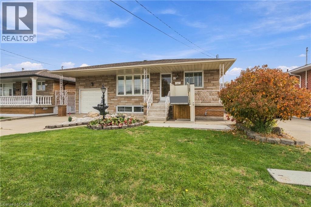 15 Flora Drive, Stoney Creek, Ontario  L8G 3Y9 - Photo 3 - 40875112