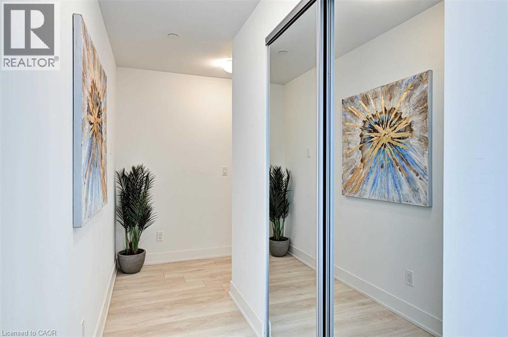 297 Oak Walk Drive Unit# 2204, Oakville, Ontario  L6H 3R6 - Photo 8 - 40865402