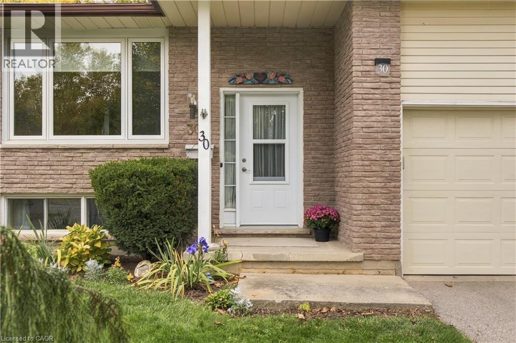 30 Carlyle Place, Kitchener, Ontario  N2P 1R6 - Photo 7 - 40873846