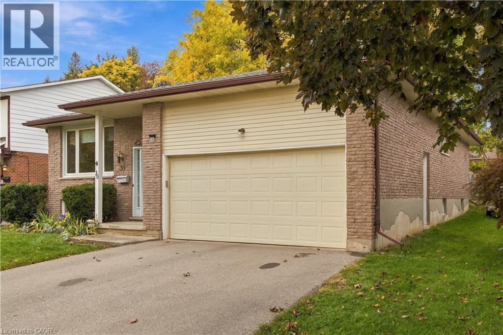30 Carlyle Place, Kitchener, Ontario  N2P 1R6 - Photo 2 - 40873846